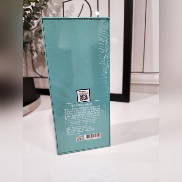 WellDerma Facial Lifting Gua Sha Pad - Picture 3 of 6